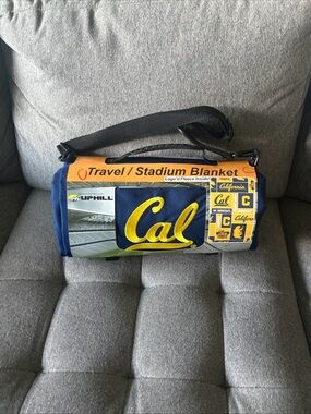 Cal UC BerkeleyTravel Stadium Blanket Duffel Bag - Blue/Yellow